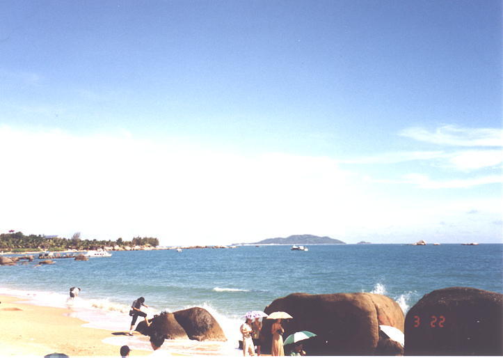 hainan008.jpg (36336 bytes)